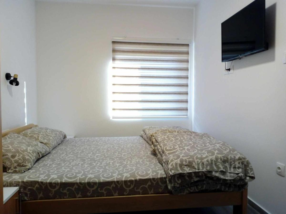 Bed and Breakfast Std Cvetkovic à Crni Vrh Extérieur photo