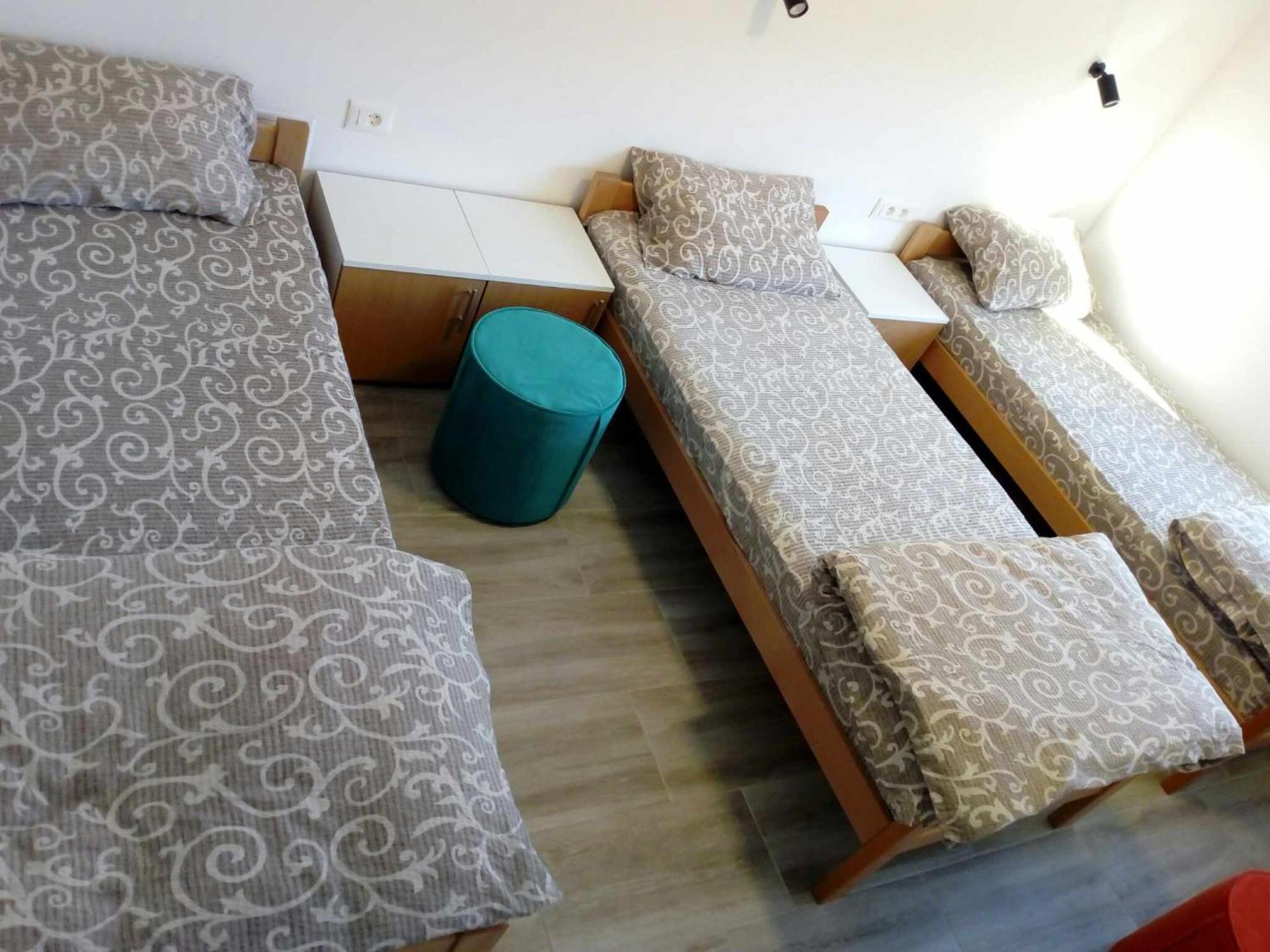 Bed and Breakfast Std Cvetkovic à Crni Vrh Extérieur photo