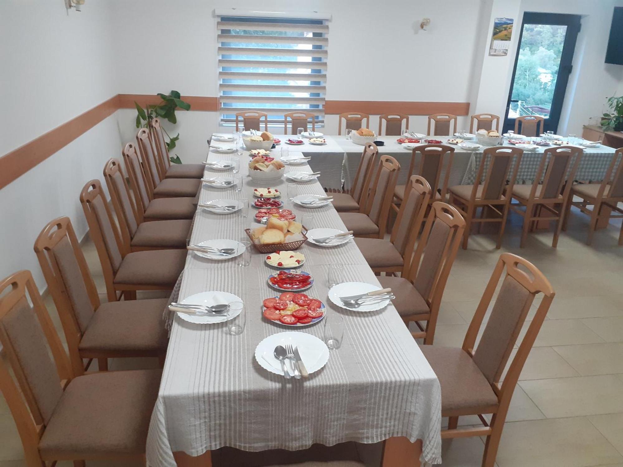 Bed and Breakfast Std Cvetkovic à Crni Vrh Extérieur photo